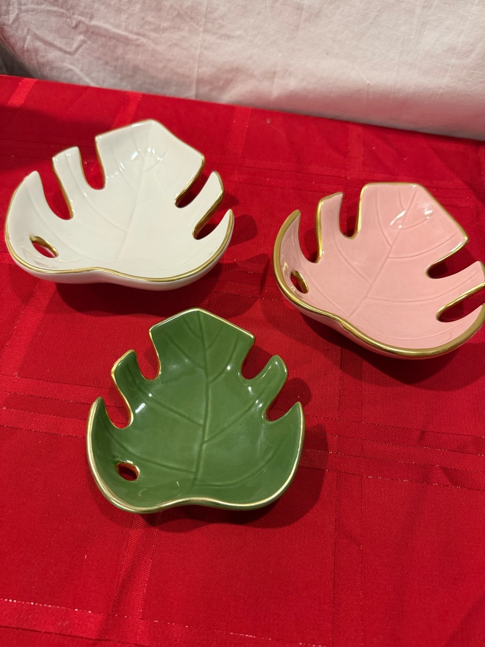 Vagabond Goods Three Piece Ceramic Monstera Jewelry Set Pink White Green